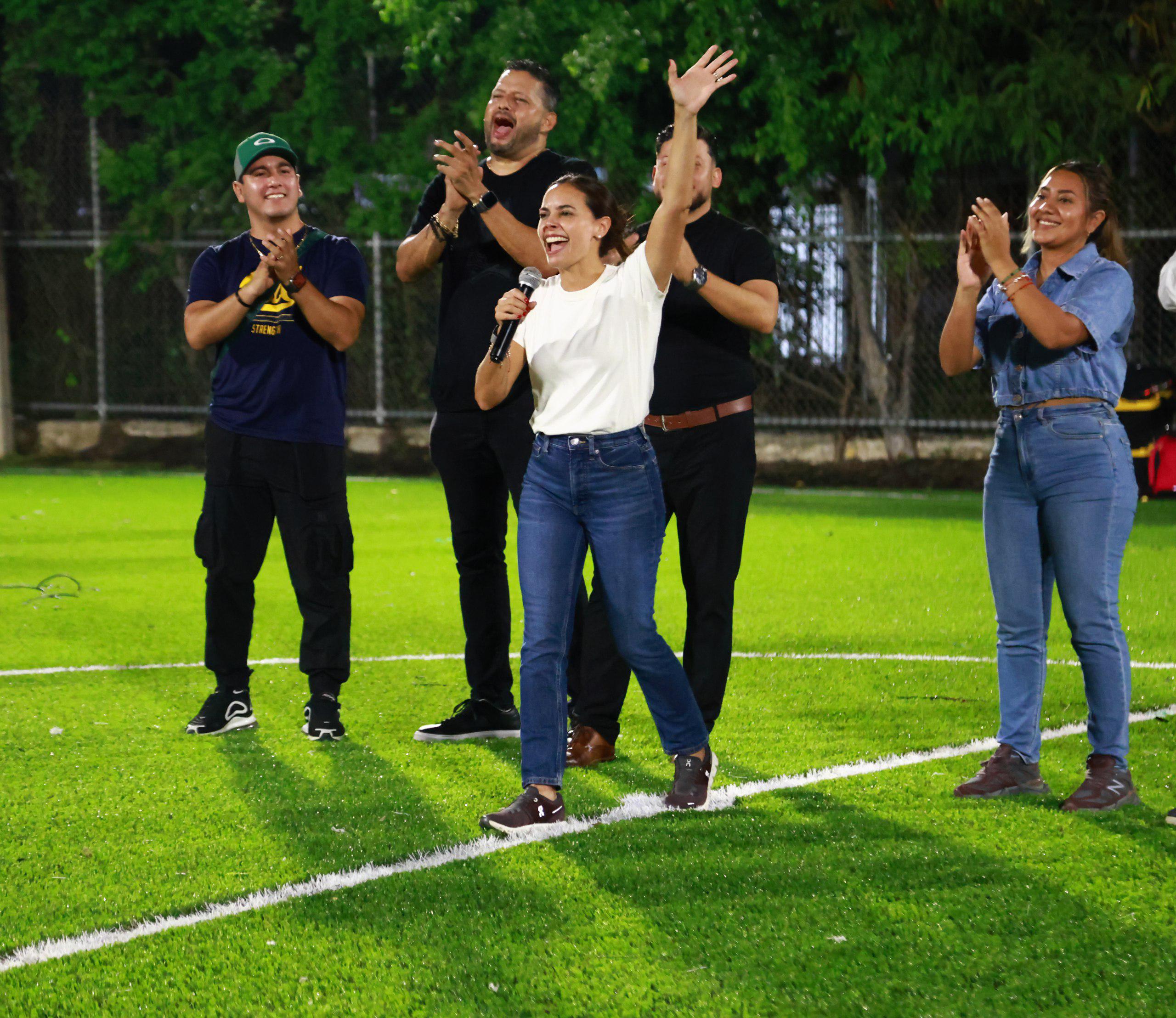 uploads/6/32/01 (2340).Jpeg